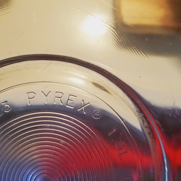 Vintage Set of 3 PYREX Clear Nesting Mixing Bowls Glass Set: 1 - 1.5 - 2.5 Liter - Picture 6 of 6